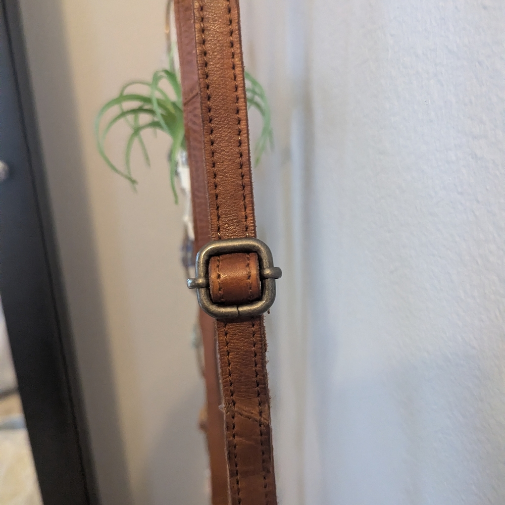 Chic Brown Studded Crossbody Bag - Picture 3 of 6